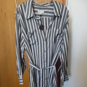 AVA & VIV no-gap button front dress NWT